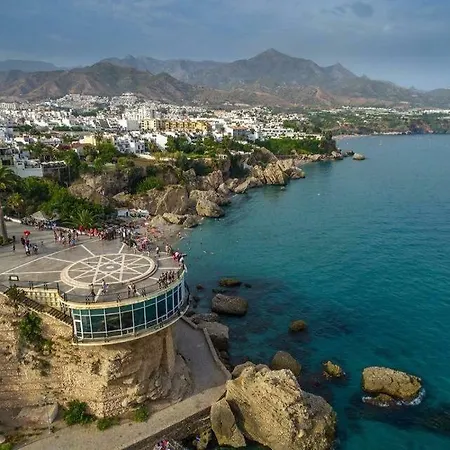 Nerja Apartamento Turistico 2B Exterior photo